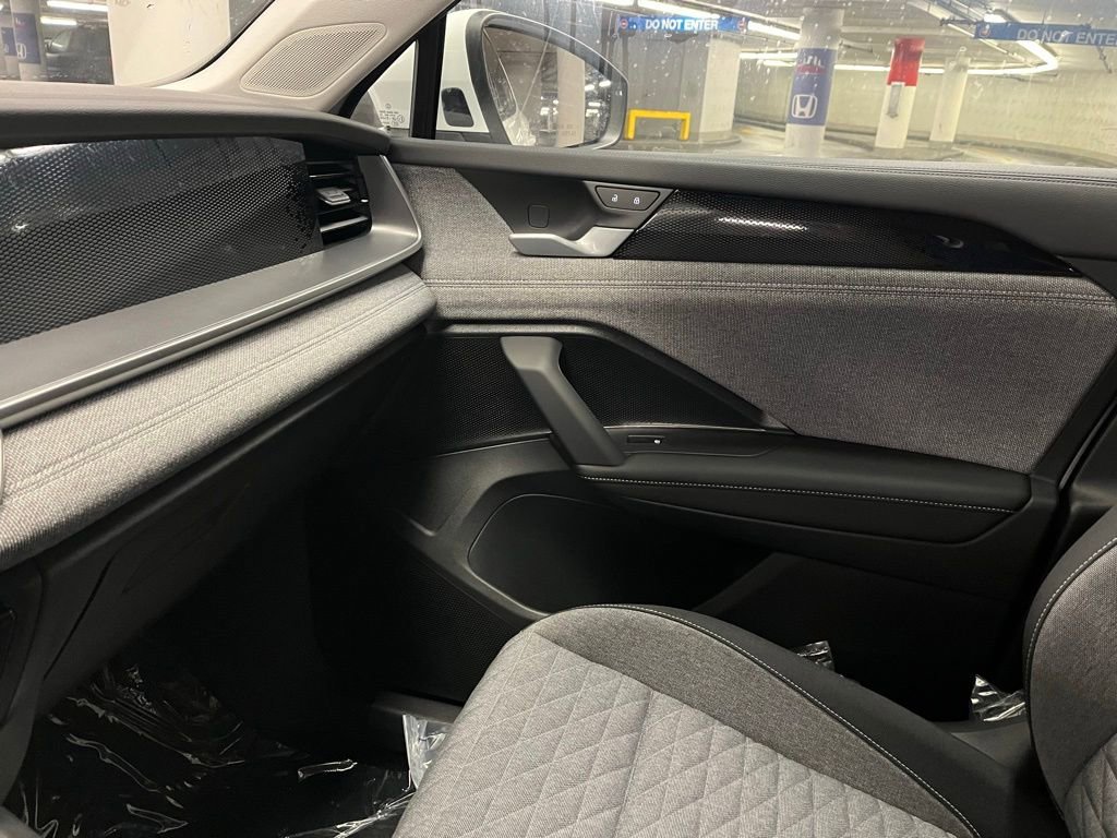 New 2025 Volkswagen Tiguan S image 30