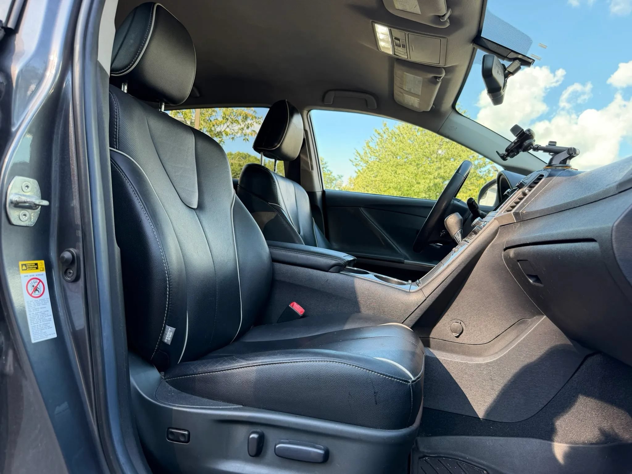 Used 2013 Toyota Venza XLE w/ Tow Prep Pkg AWD/4WD image 15
