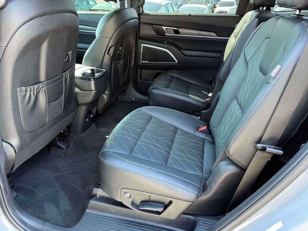 Used 2024 Kia Telluride SX Prestige X-Pro AWD/4WD image 7