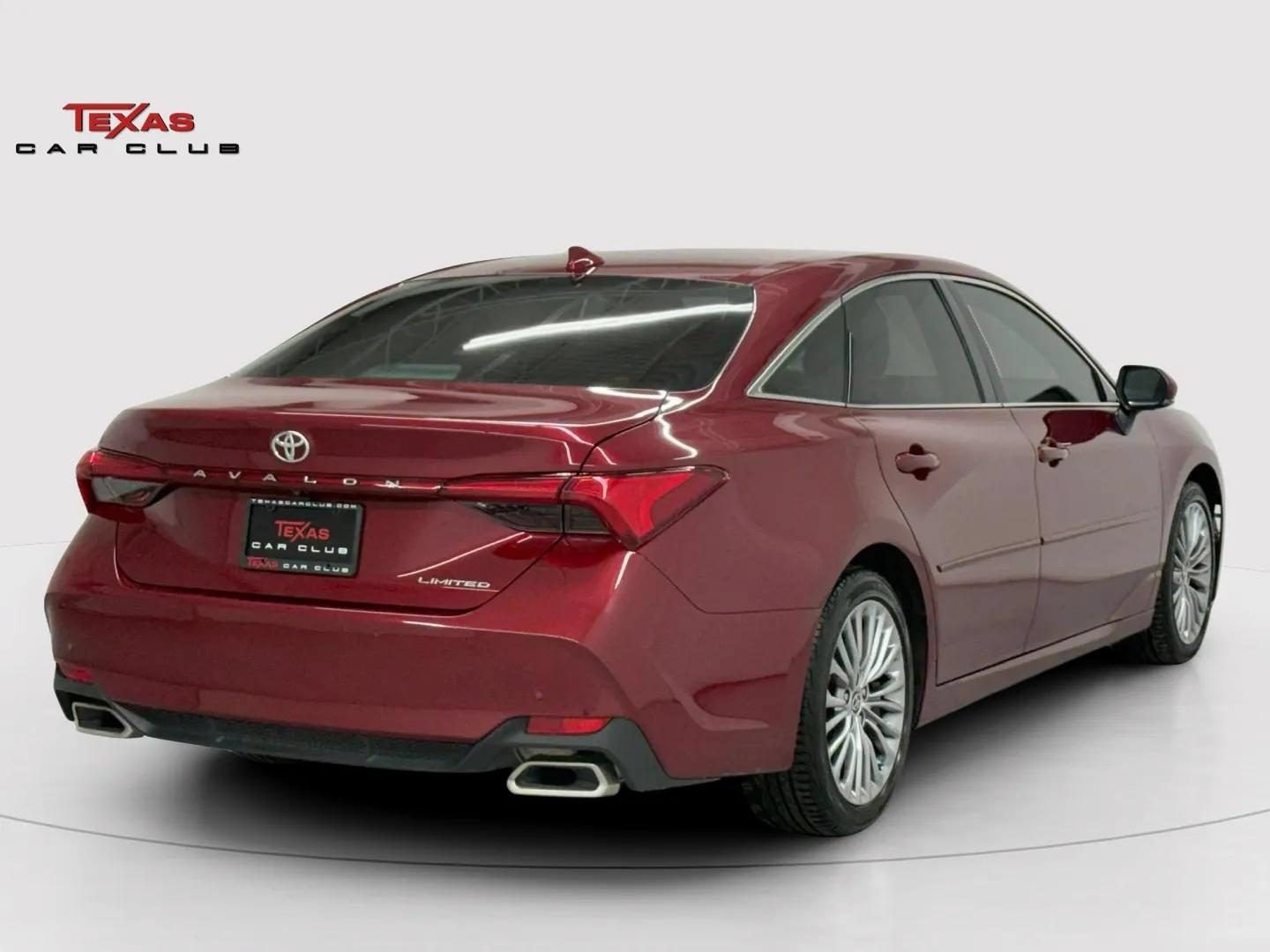 Used 2022 Toyota Avalon Limited w/ Advanced Safety Package FWD image 5