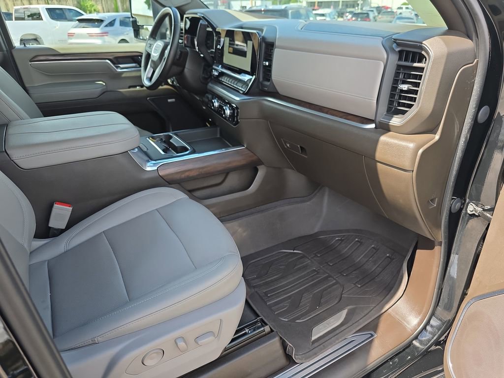 Used 2024 GMC Sierra 2500 SLT w/ SLT Premium Package AWD/4WD image 34