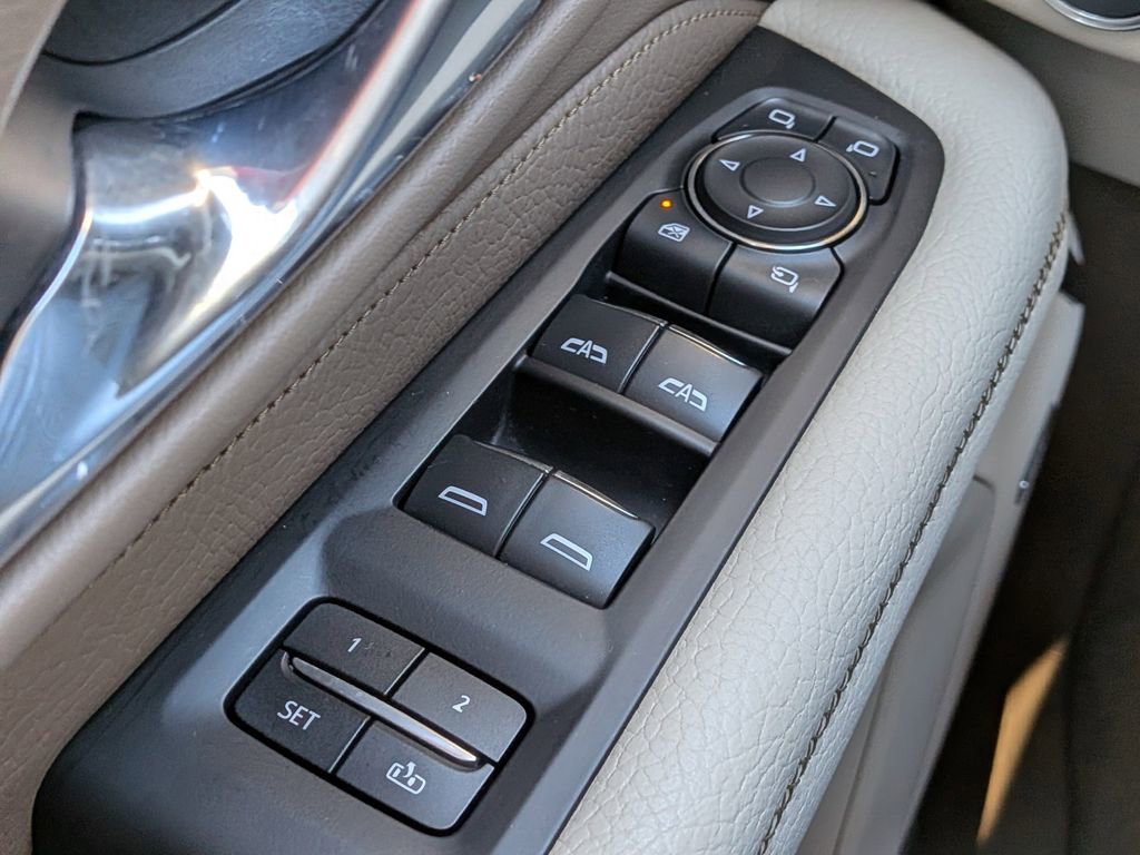 Used 2021 GMC Yukon Denali w/ Denali Premium Package image 25