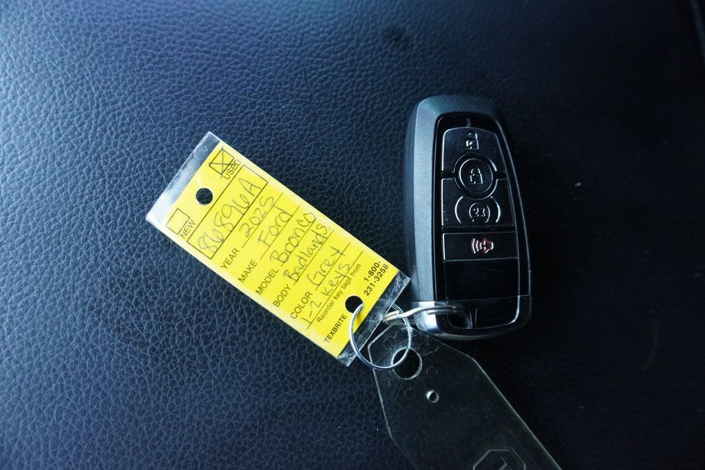 Certified 2025 Ford Bronco Badlands AWD/4WD image 34