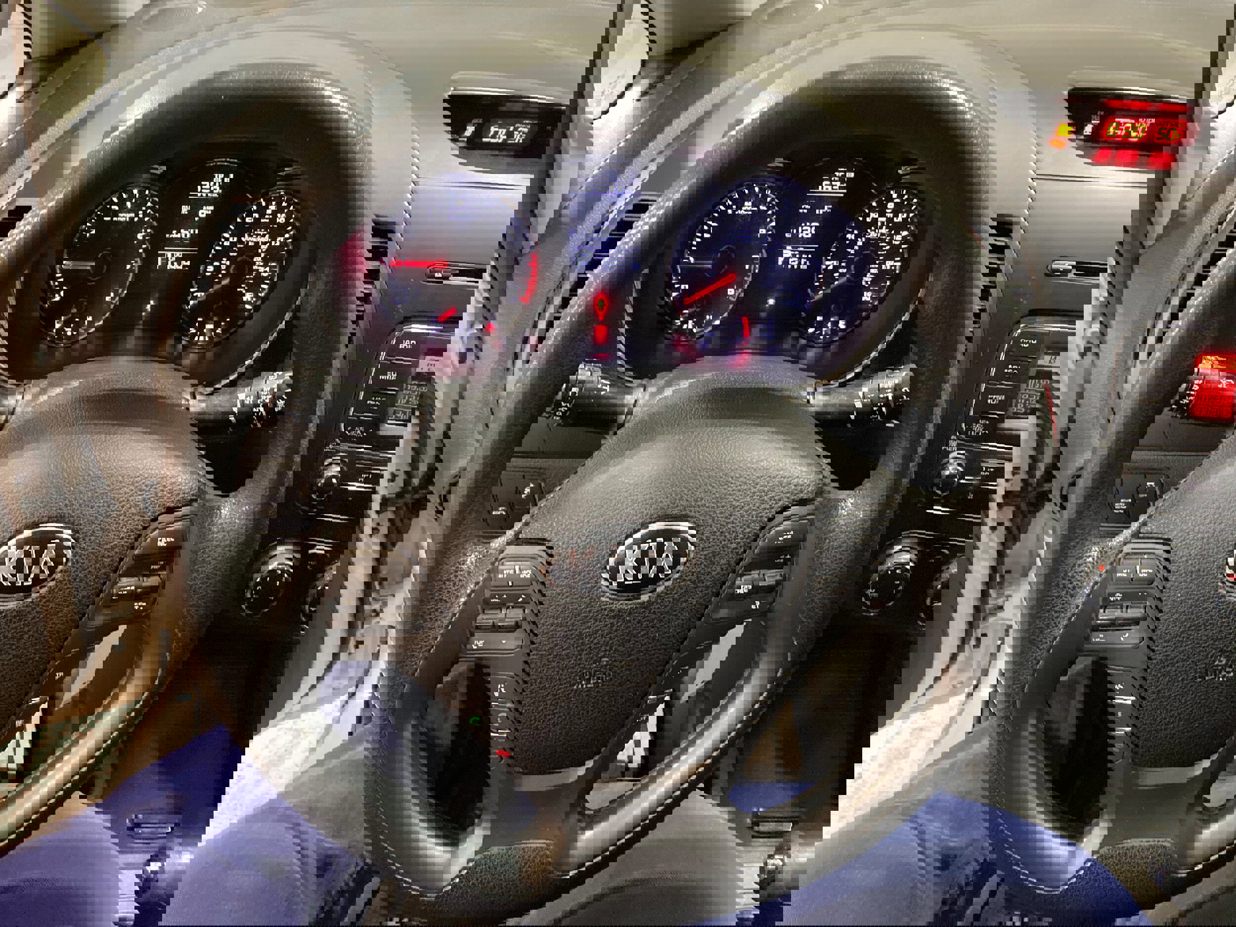 Used 2015 Kia Forte LX w/ Popular Package image 18