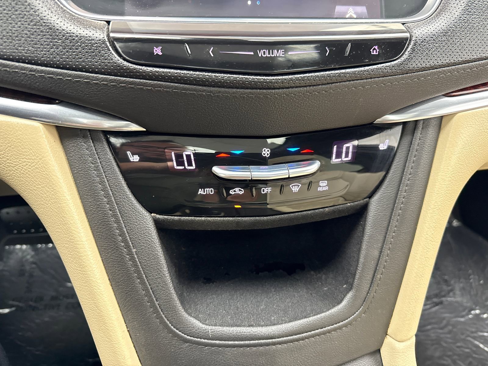 Used 2019 Cadillac XT5 Luxury FWD image 30