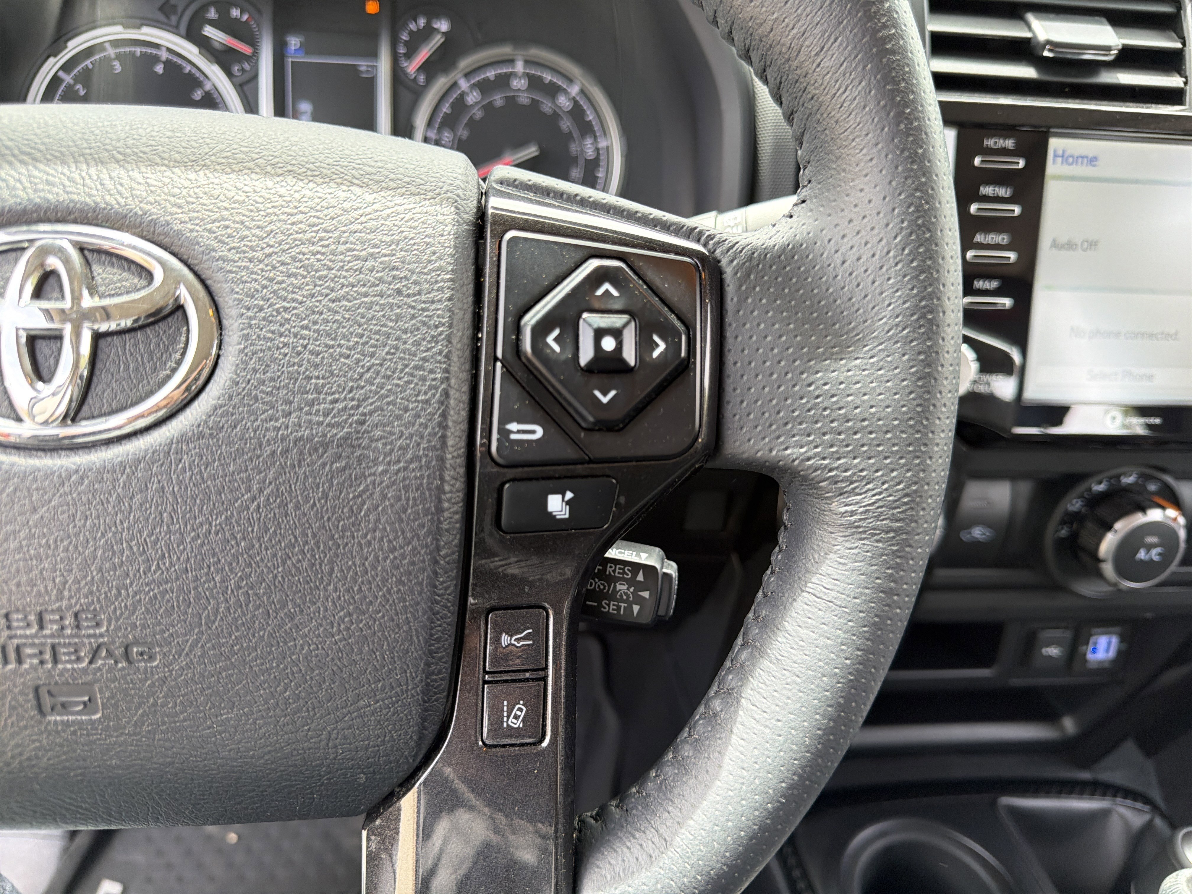 Used 2020 Toyota 4Runner Venture w/ Moonroof Package image 25