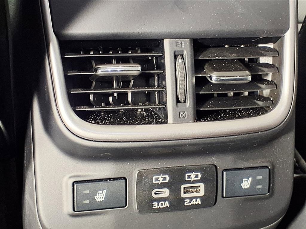 Certified 2025 Subaru Outback Limited image 12