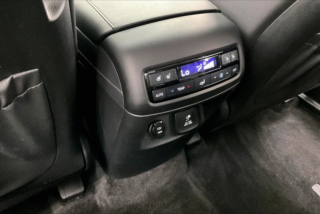 Used 2024 Hyundai Palisade Limited AWD/4WD image 25