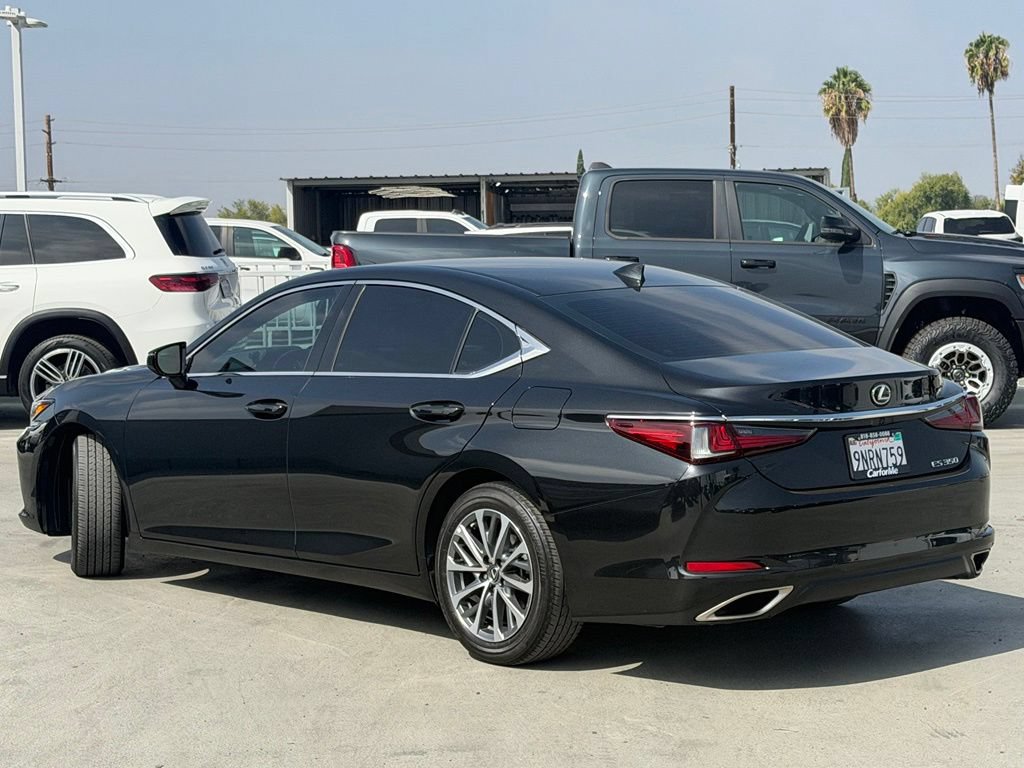 Used 2024 Lexus ES 350 FWD image 2