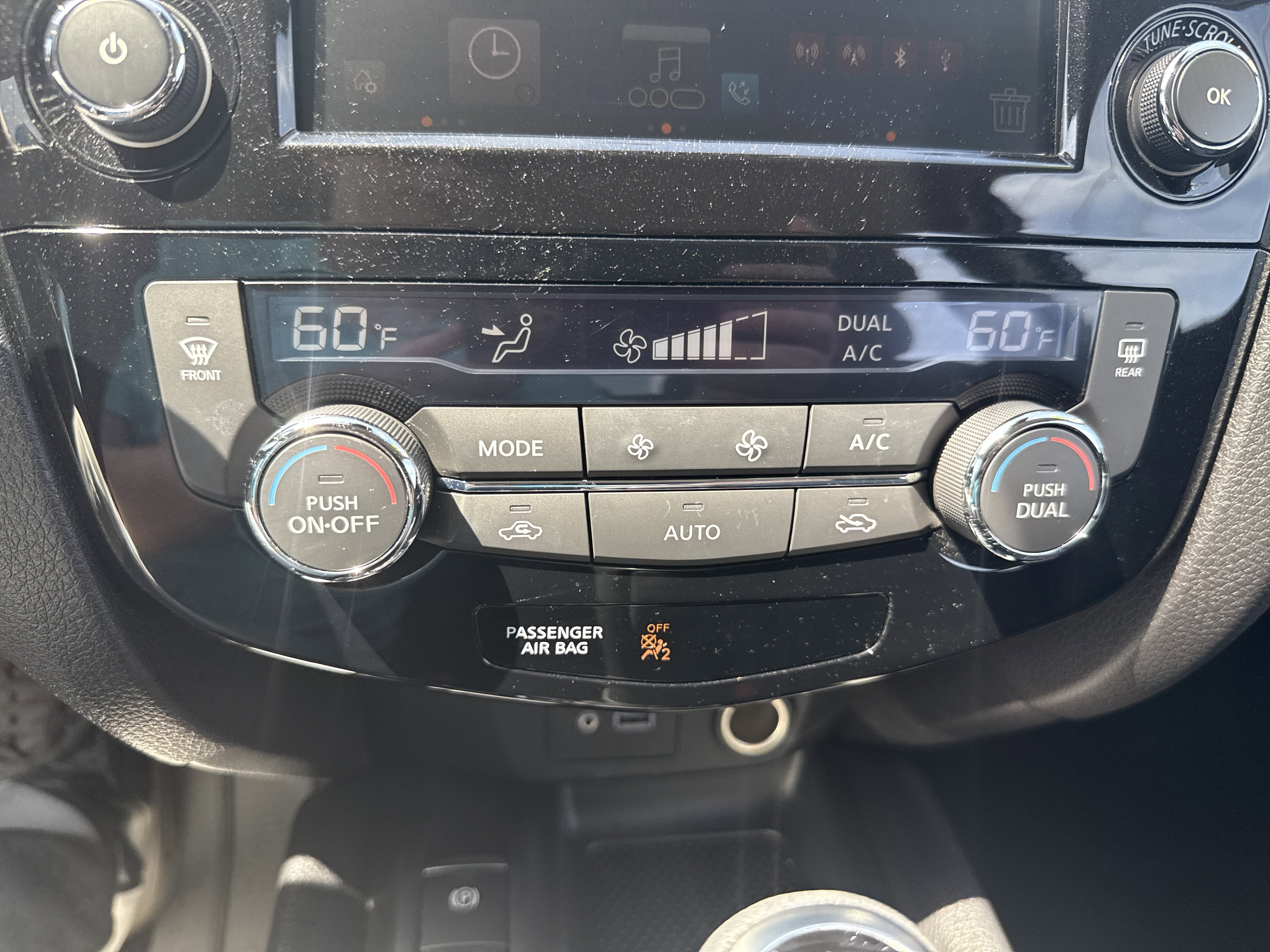 Used 2022 Nissan Rogue Sport SV w/ Technology Package AWD/4WD image 29