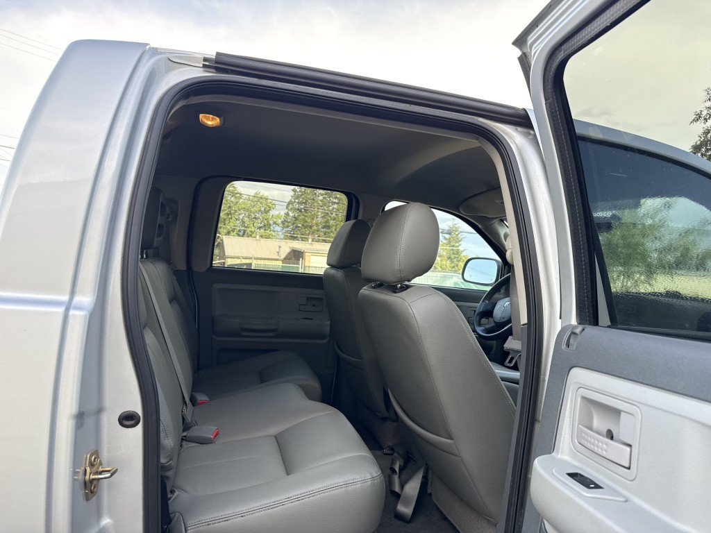 Used 2006 Dodge Dakota SLT w/ Trailer Tow Group AWD/4WD image 19