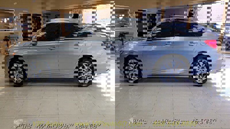 Used 2019 Honda Accord LX image 4