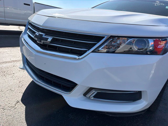 Used 2015 Chevrolet Impala LT w/ Convenience Package FWD image 2