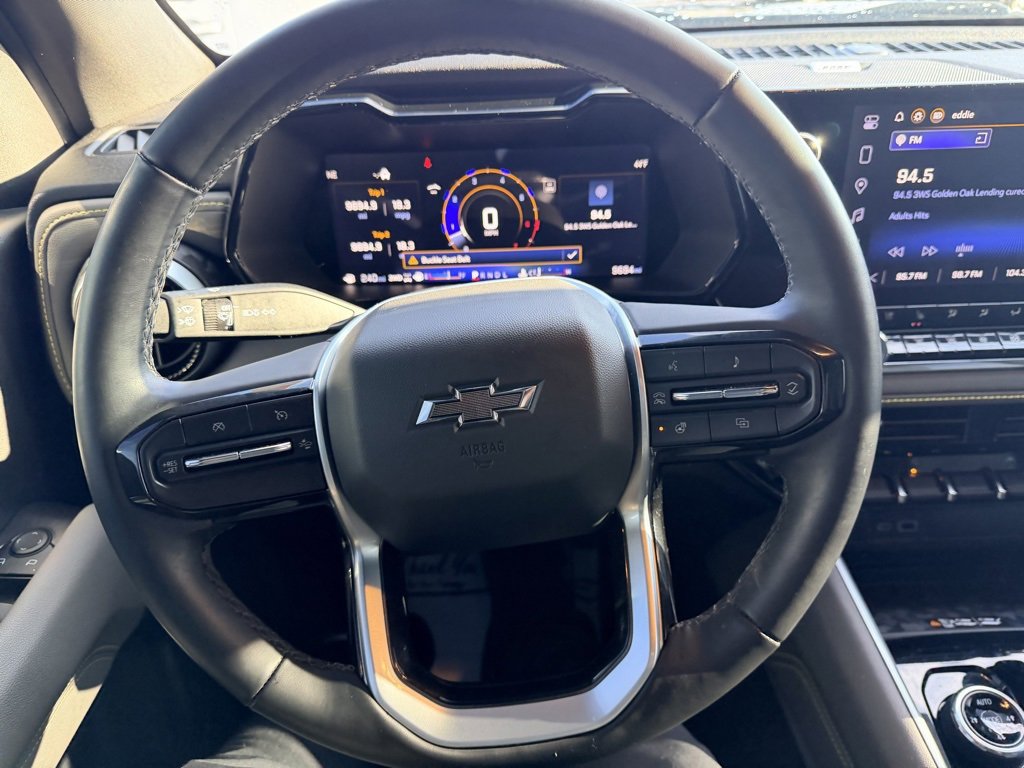 Used 2025 Chevrolet Colorado ZR2 w/ Technology Package image 17