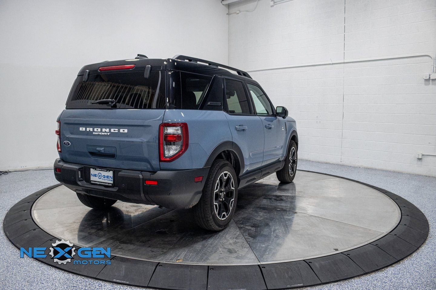 Used 2025 Ford Bronco Sport Outer Banks w/ Outer Banks Tech Package+ image 7