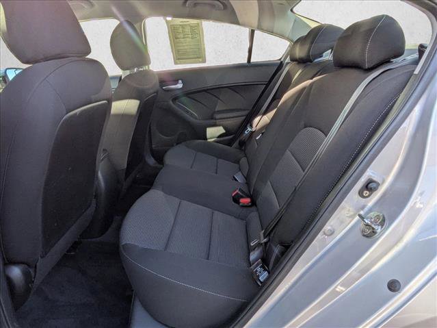 Used 2018 Kia Forte LX image 12