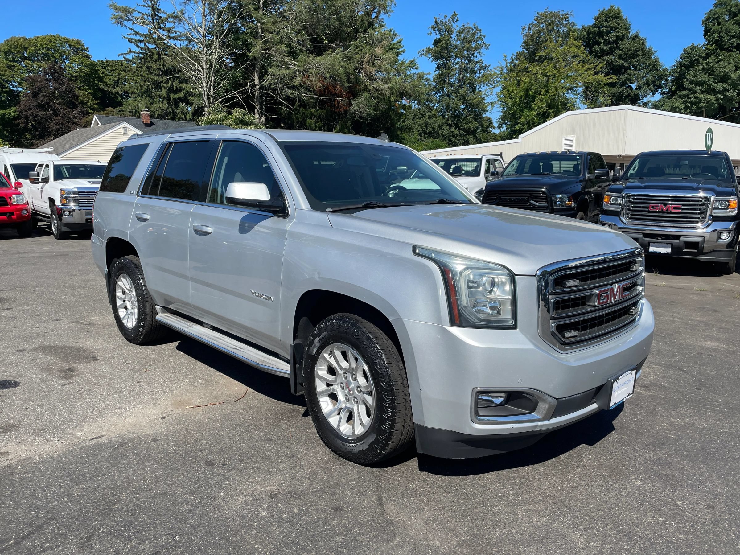 Used 2015 GMC Yukon SLE w/ HD Trailering Package AWD/4WD image 7
