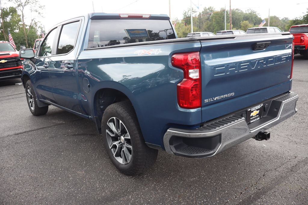 Used 2024 Chevrolet Silverado 1500 LT AWD/4WD image 3