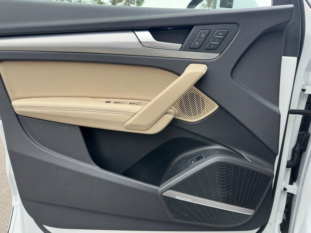 Used 2024 Audi Q5 2.0T Premium Plus image 17