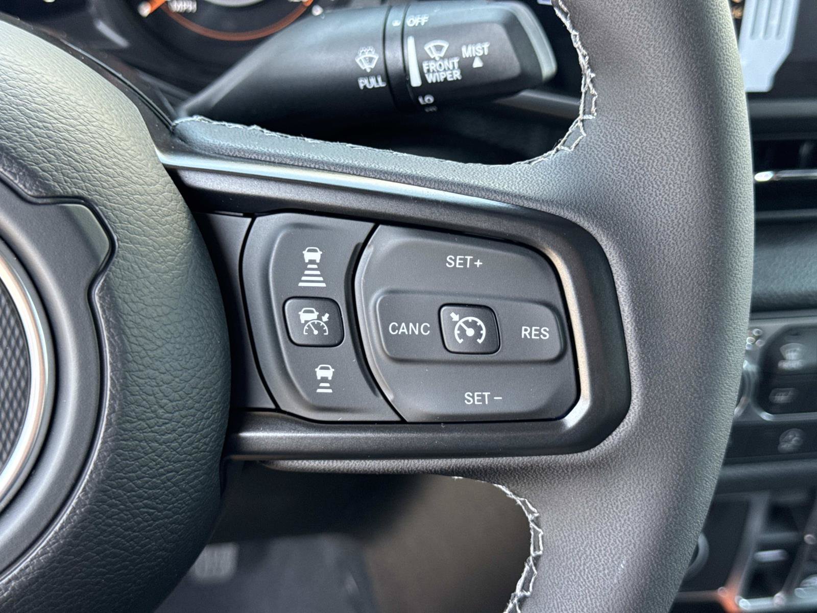 New 2026 Jeep Gladiator Sport AWD/4WD image 9
