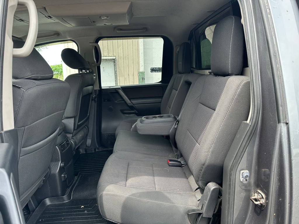 Used 2014 Nissan Titan PRO-4X AWD/4WD image 16