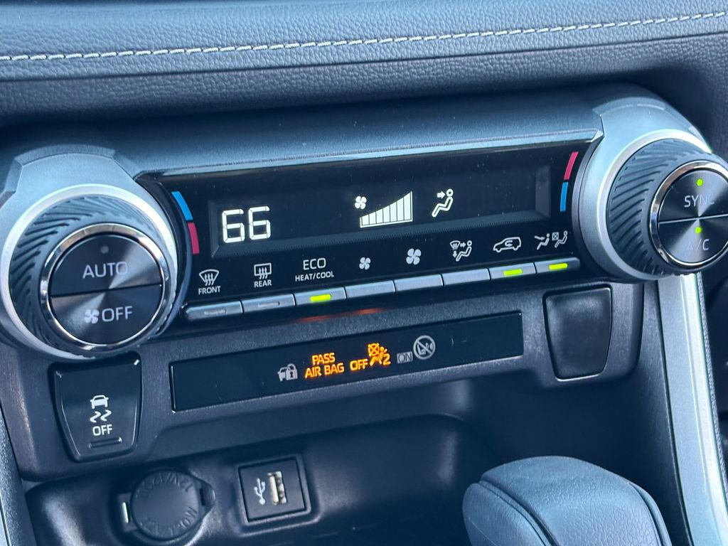 Certified 2025 Toyota RAV4 LE AWD/4WD image 25