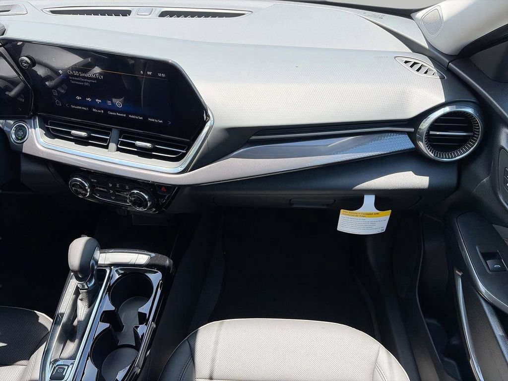 New 2026 Chevrolet Trax ACTIV w/ Driver Confidence Package FWD image 12