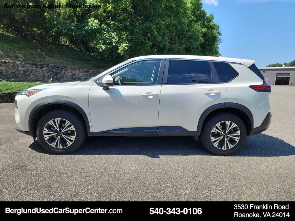Used 2023 Nissan Rogue SV image 13