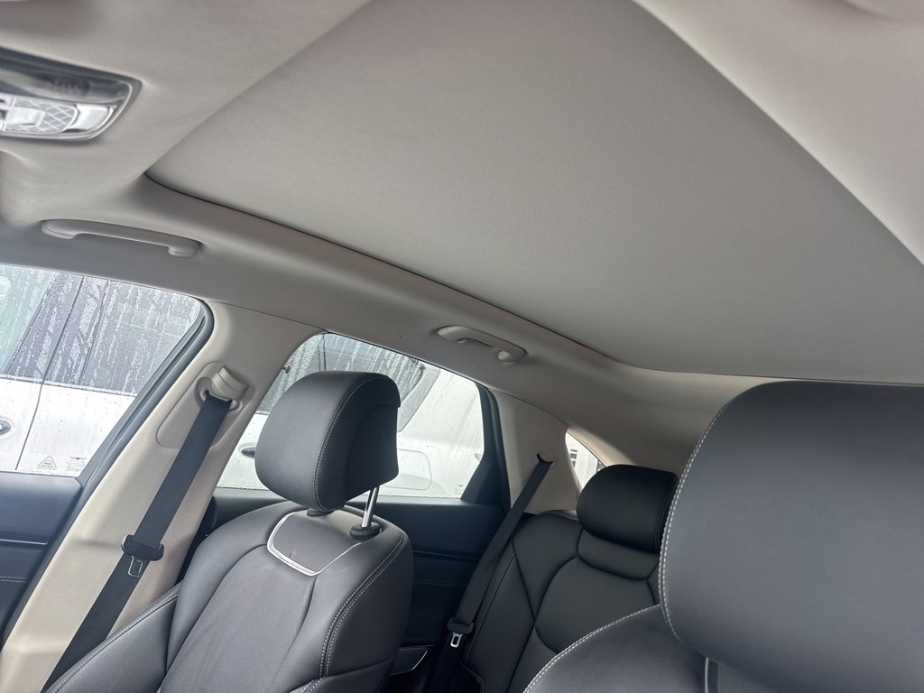 Used 2022 Genesis GV70 2.5T w/ Select Package image 13