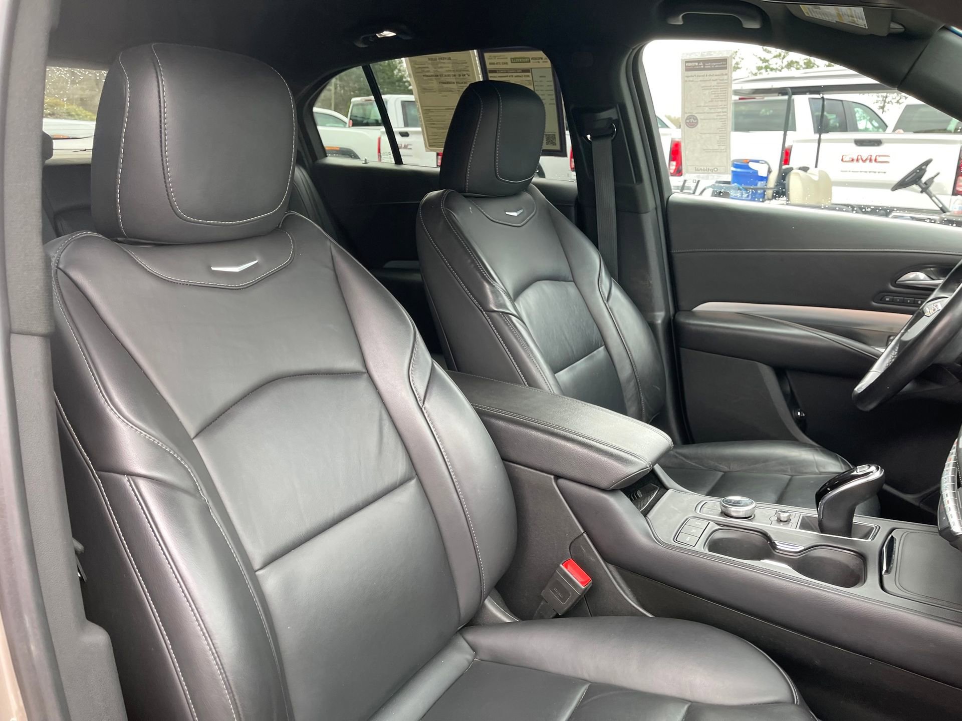Used 2023 Cadillac XT4 Premium Luxury image 28