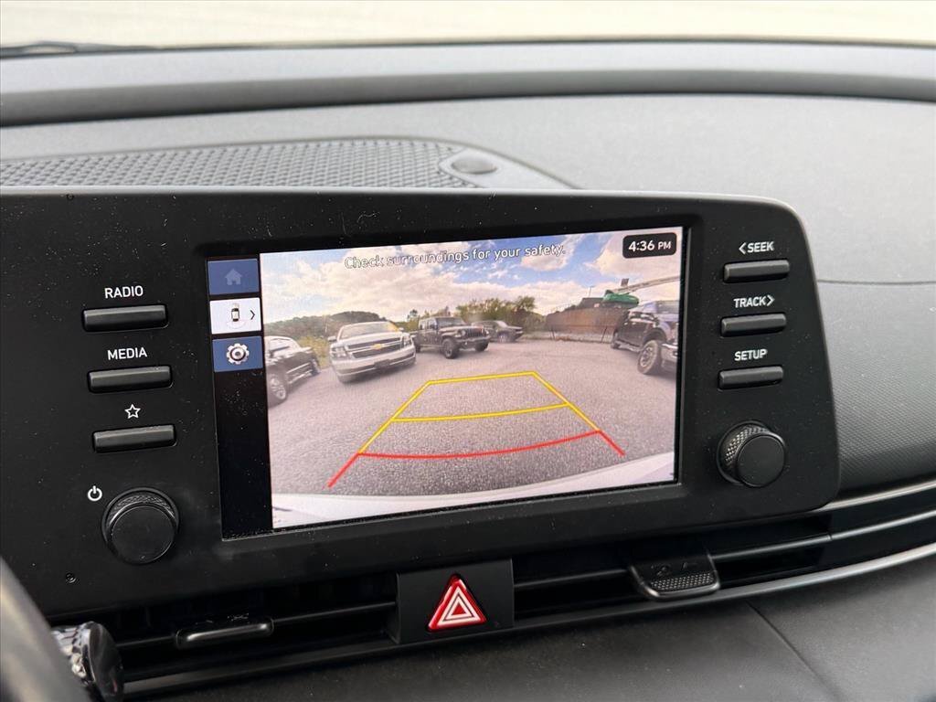 Used 2025 Hyundai Elantra Sport FWD image 27