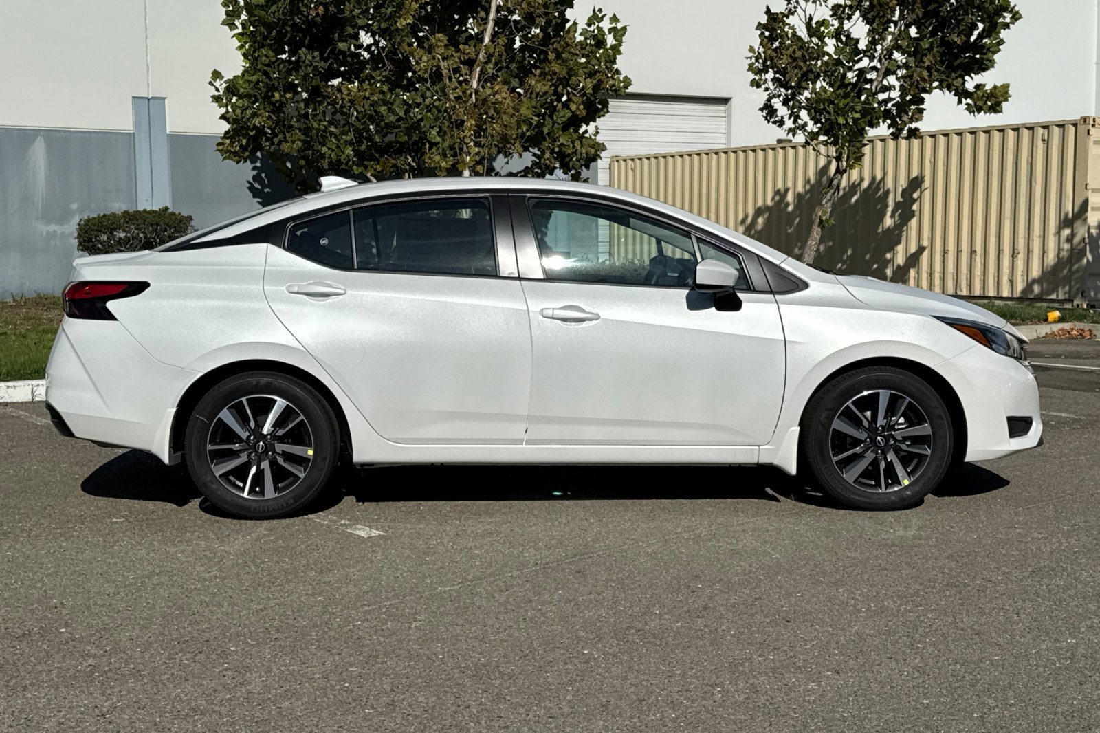 New 2025 Nissan Versa SV w/ Trunk Package image 3