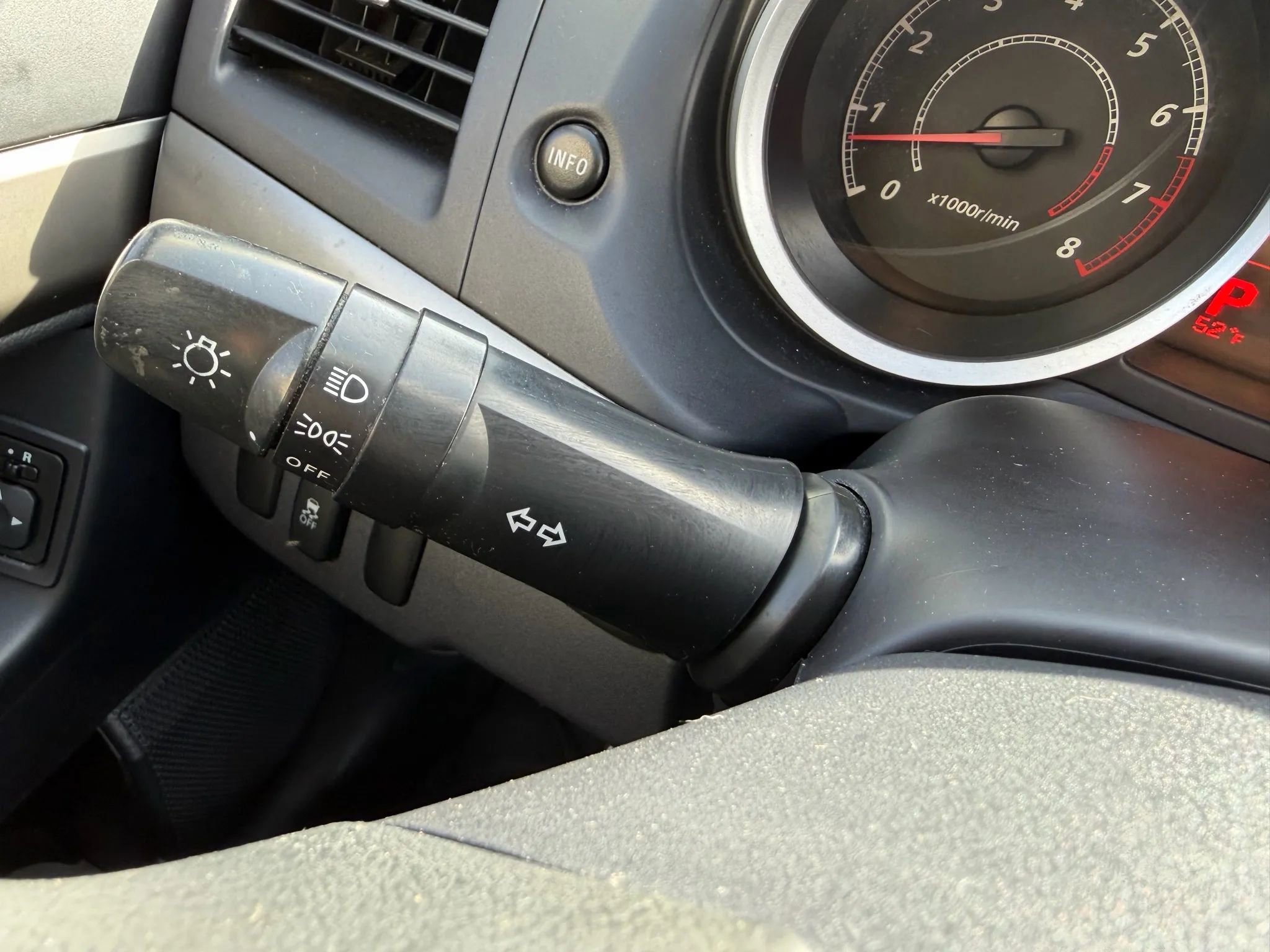 Used 2014 Mitsubishi Lancer ES image 43