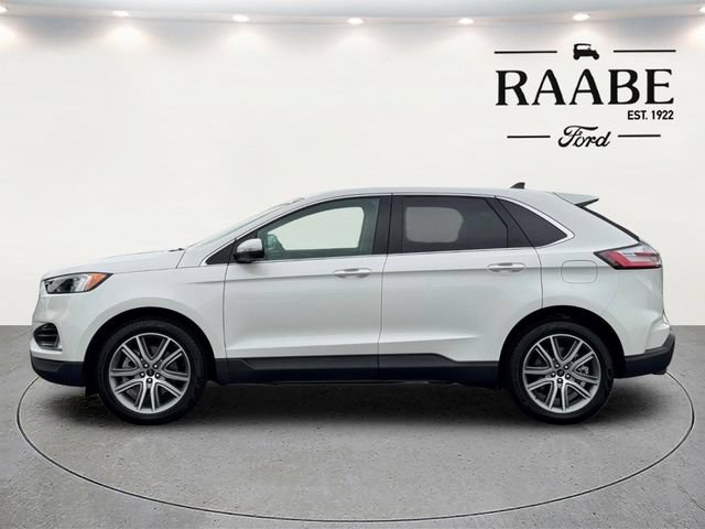 Certified 2024 Ford Edge Titanium AWD/4WD image 4