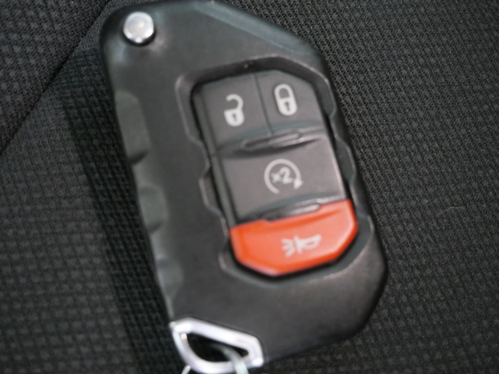 Used 2022 Jeep Wrangler Unlimited Sport AWD/4WD image 29