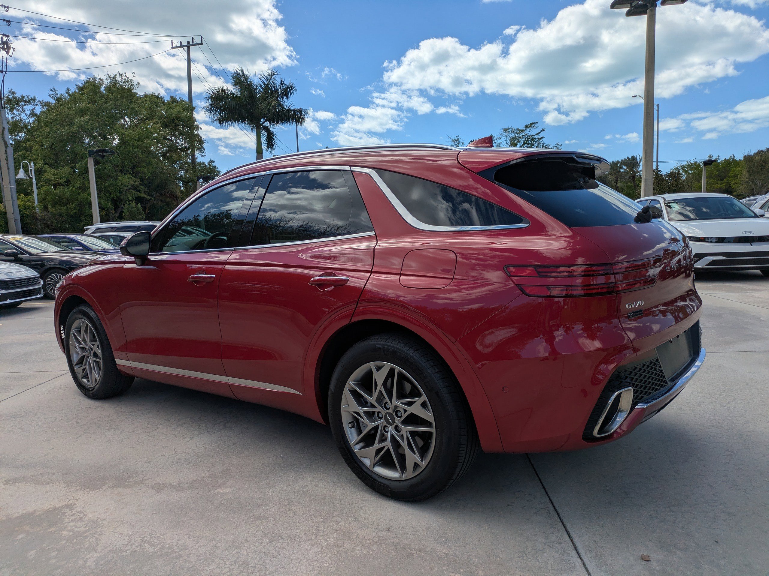 Certified 2023 Genesis GV70 2.5T w/ Advanced Package image 4