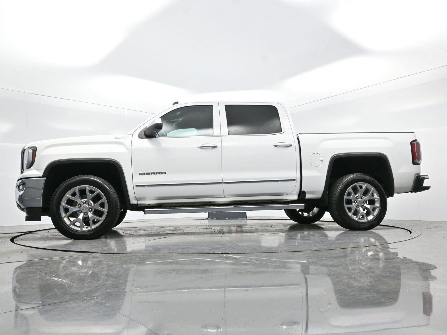 Used 2018 GMC Sierra 1500 SLT w/ SLT Premium Package image 45