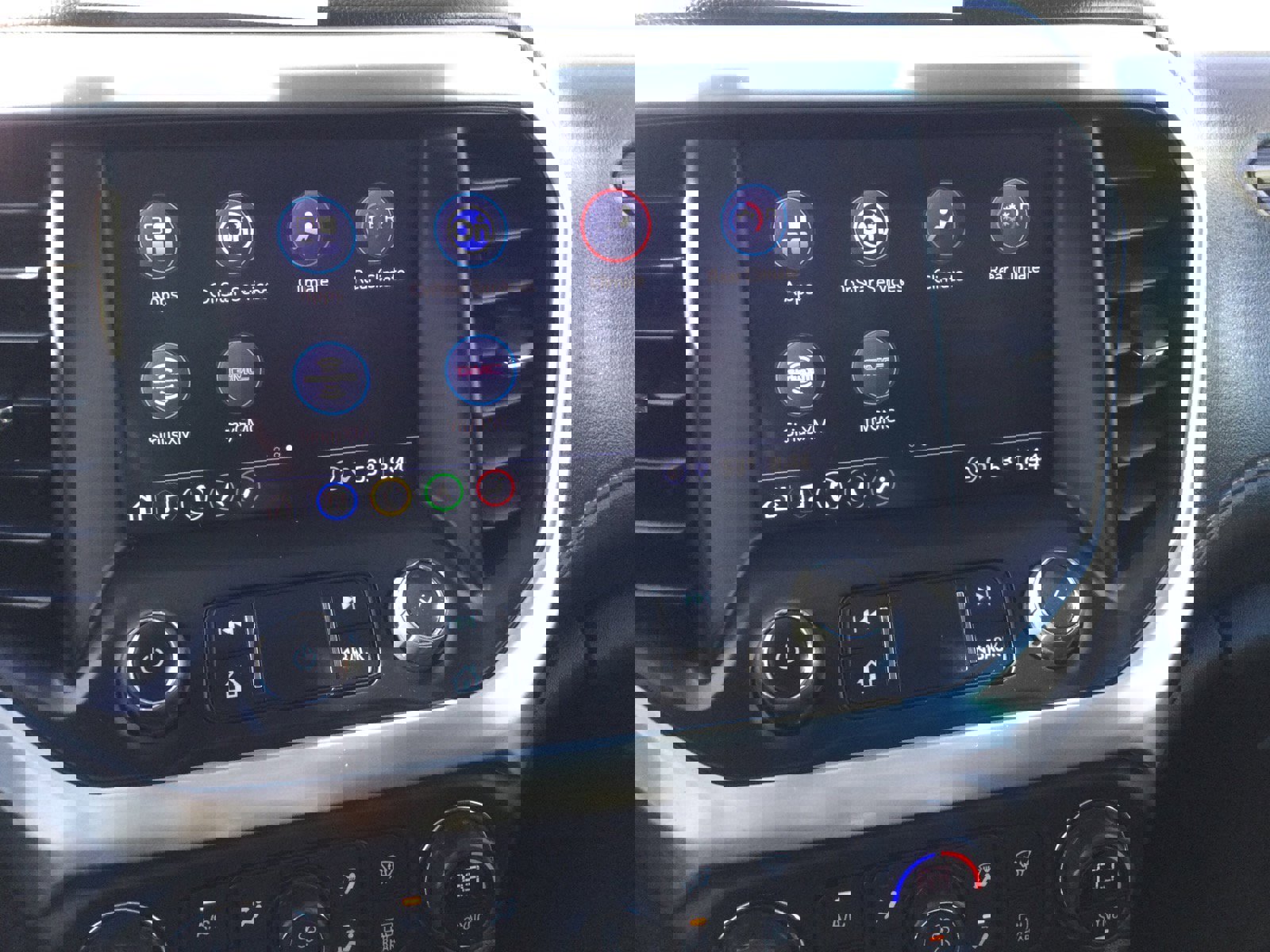 Used 2023 GMC Acadia SLT image 23