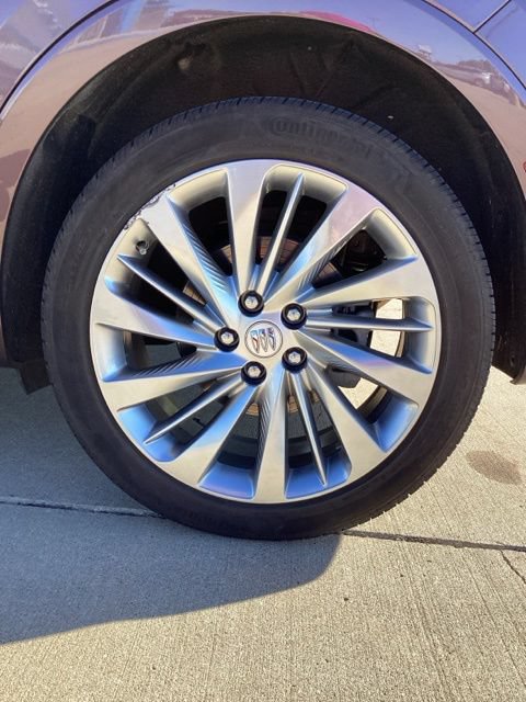 Used 2024 Buick Envision Avenir AWD/4WD image 6