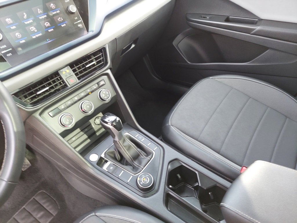 Used 2022 Volkswagen Taos SE w/ Panoramic Sunroof Package image 26