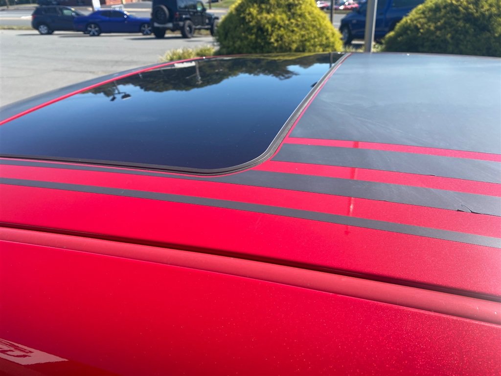 Used 2016 Dodge Challenger R/T Plus RWD image 7