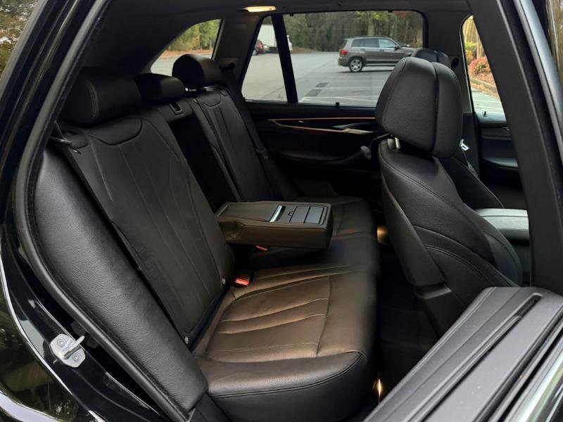 Used 2016 BMW X5 xDrive50i image 11