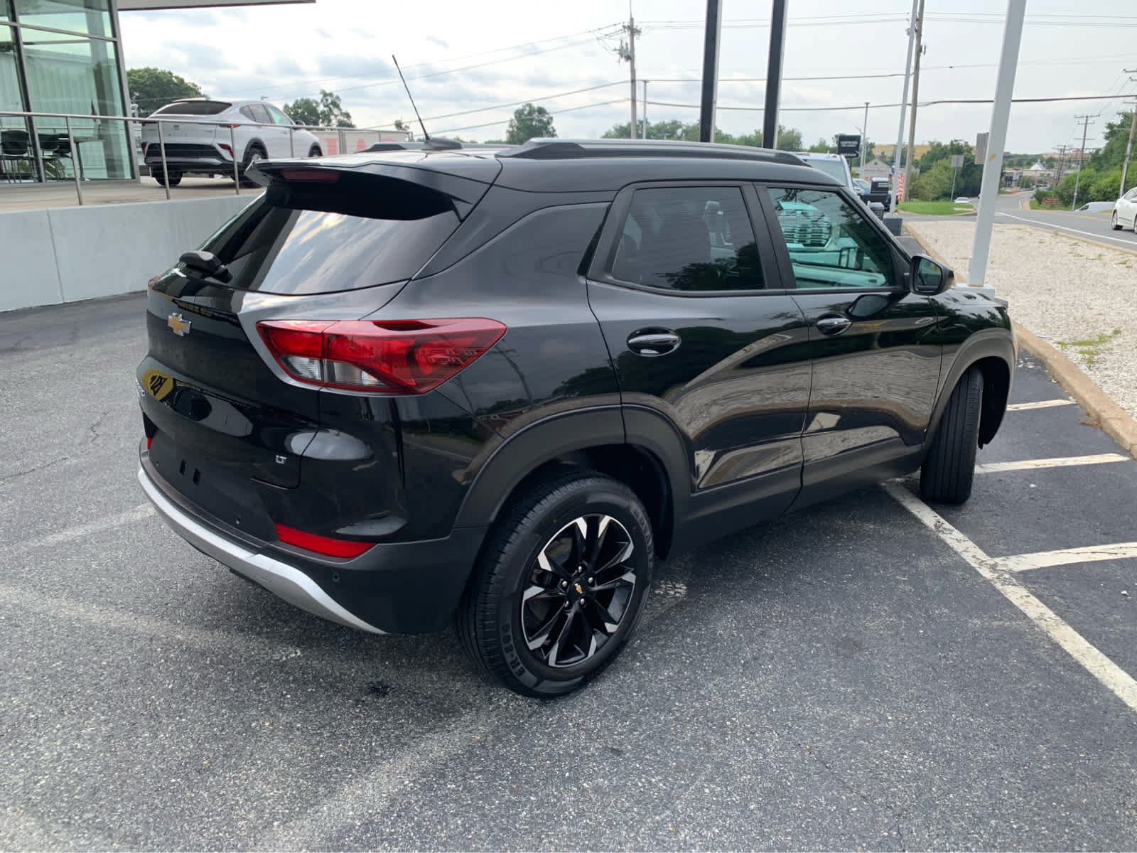 Used 2021 Chevrolet TrailBlazer LT w/ Convenience Package FWD image 7