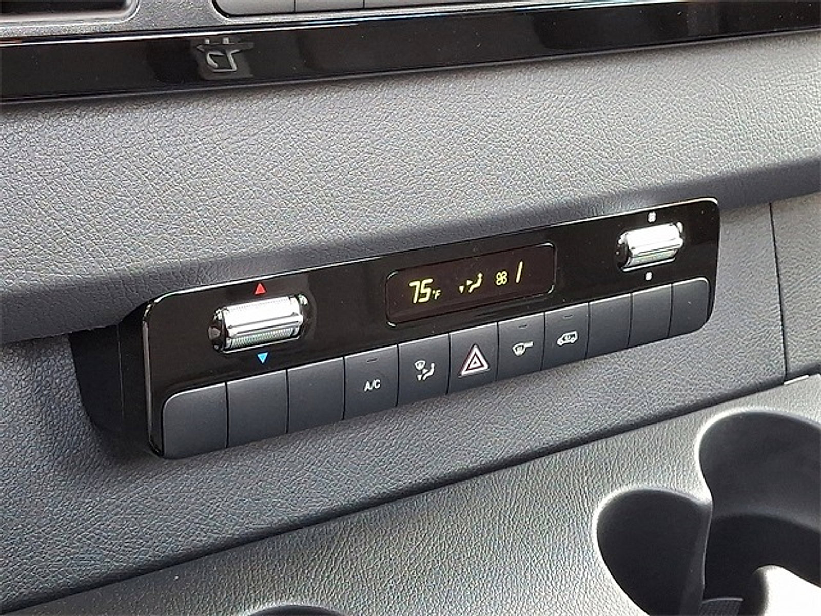 New 2025 Mercedes-Benz Sprinter 4500 image 13