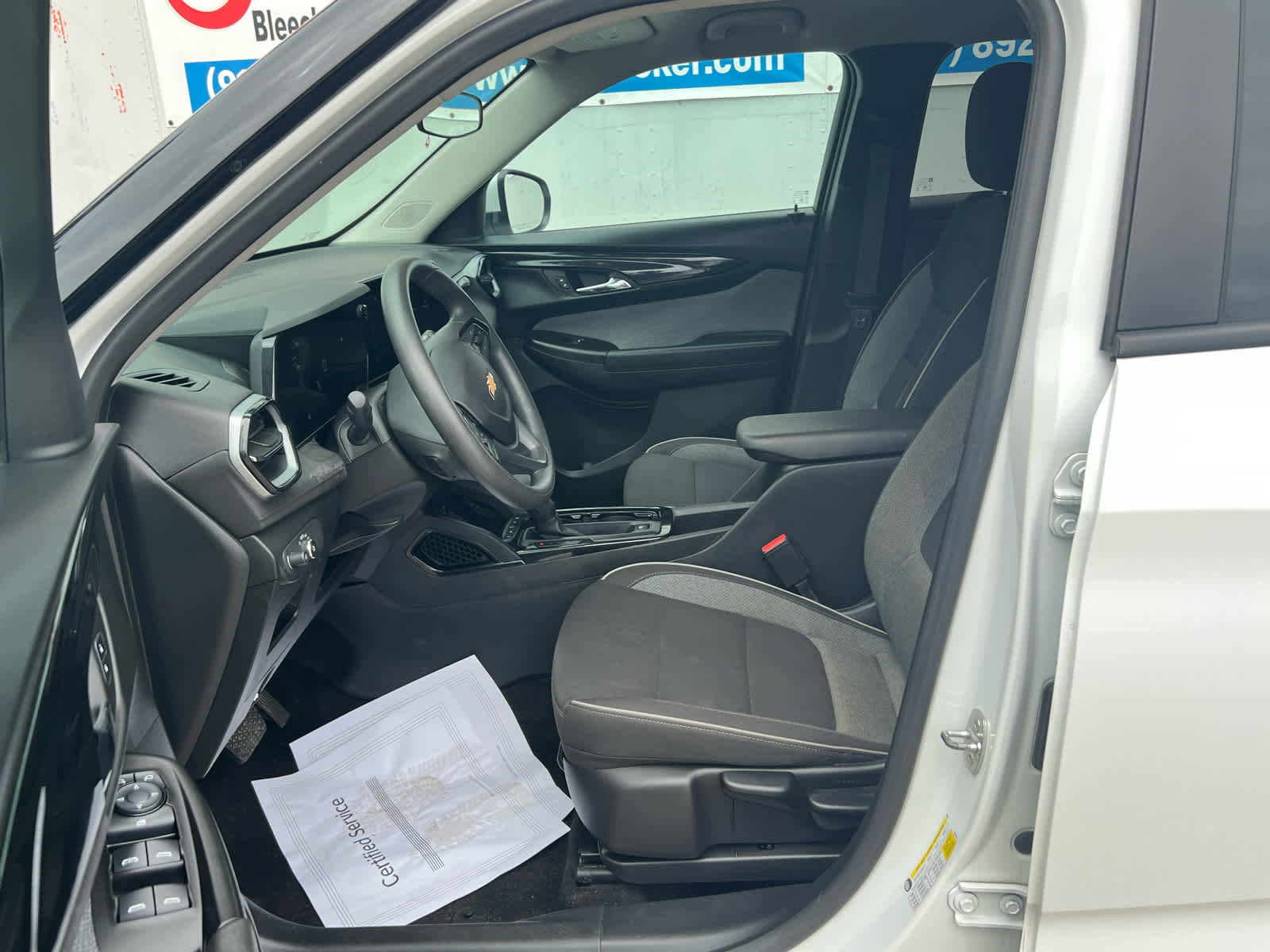 Used 2024 Chevrolet TrailBlazer LT image 20