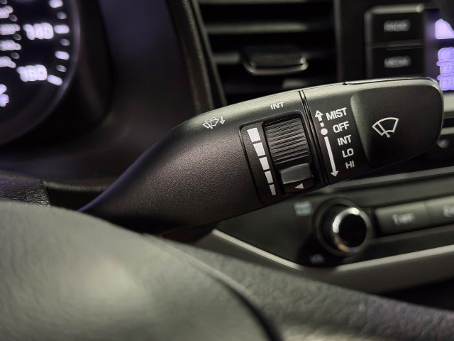 Used 2018 Hyundai Elantra SE w/ Cargo Package image 20