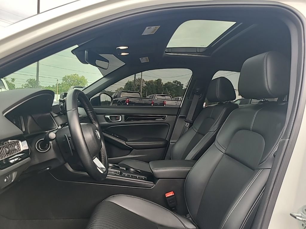 Used 2022 Honda Civic Sport Touring image 7