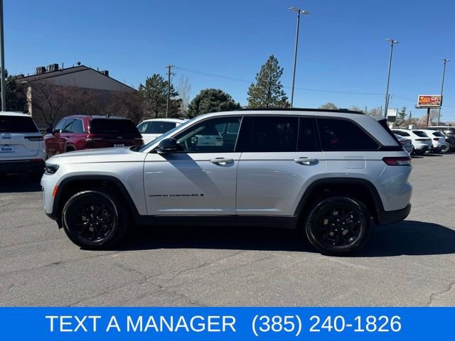 New 2026 Jeep Grand Cherokee Altitude image 6