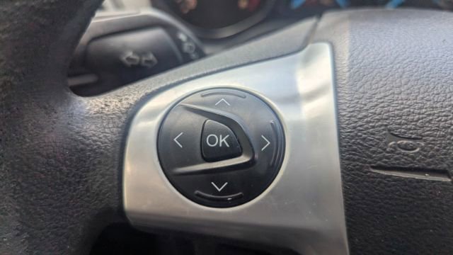 Used 2015 Ford Escape SE FWD image 24