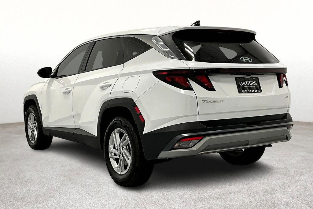 Used 2025 Hyundai Tucson SE image 15